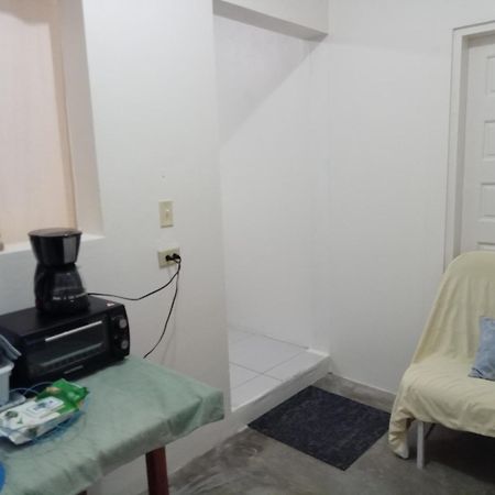 Hacienda Tropical Guest House Belmopan Buitenkant foto