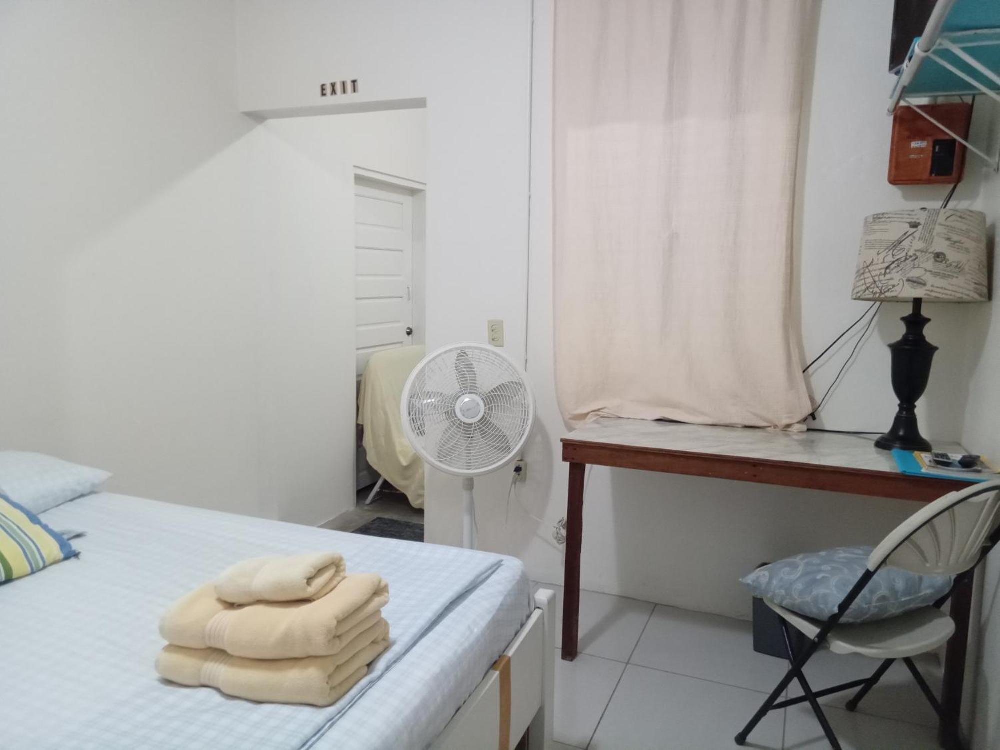 Hacienda Tropical Guest House Belmopan Buitenkant foto