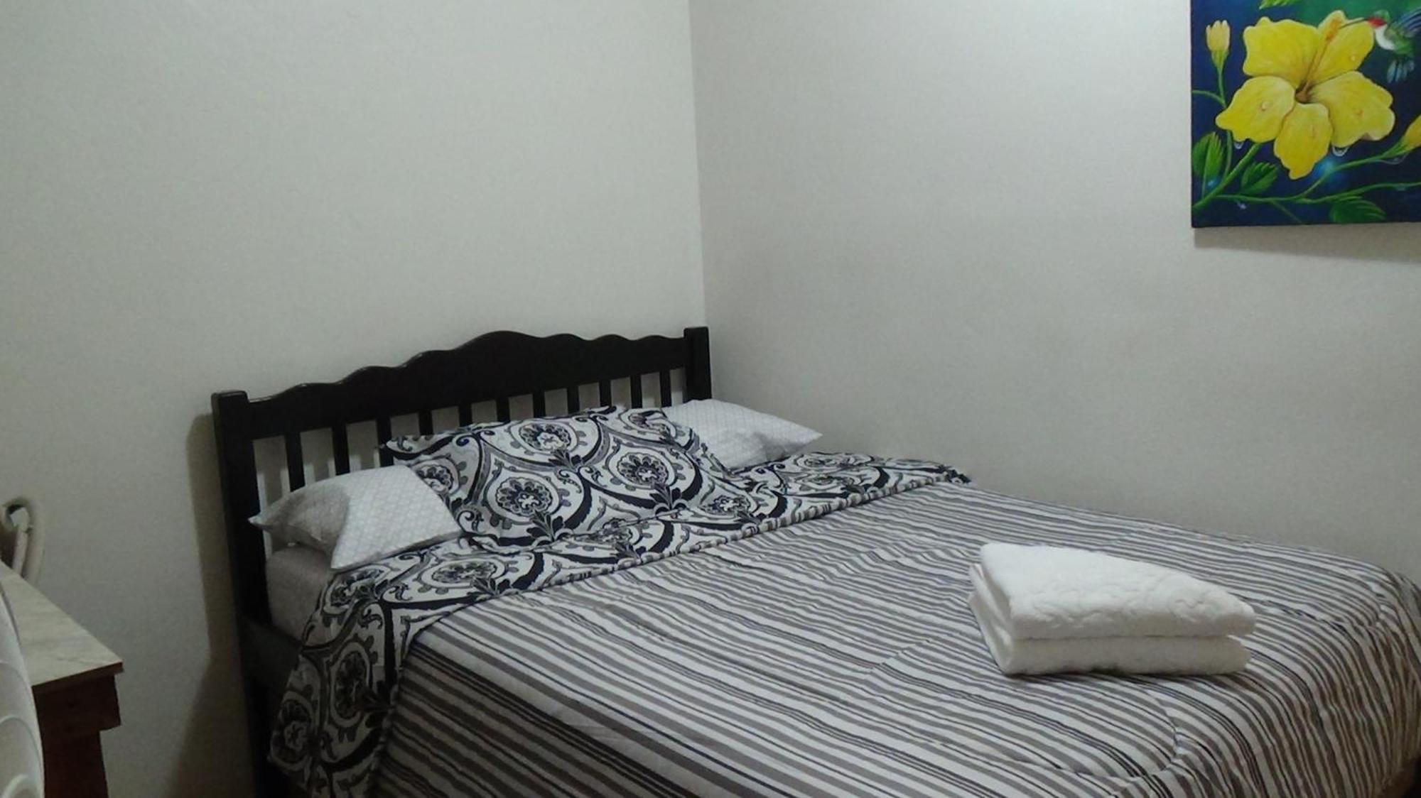 Hacienda Tropical Guest House Belmopan Kamer foto
