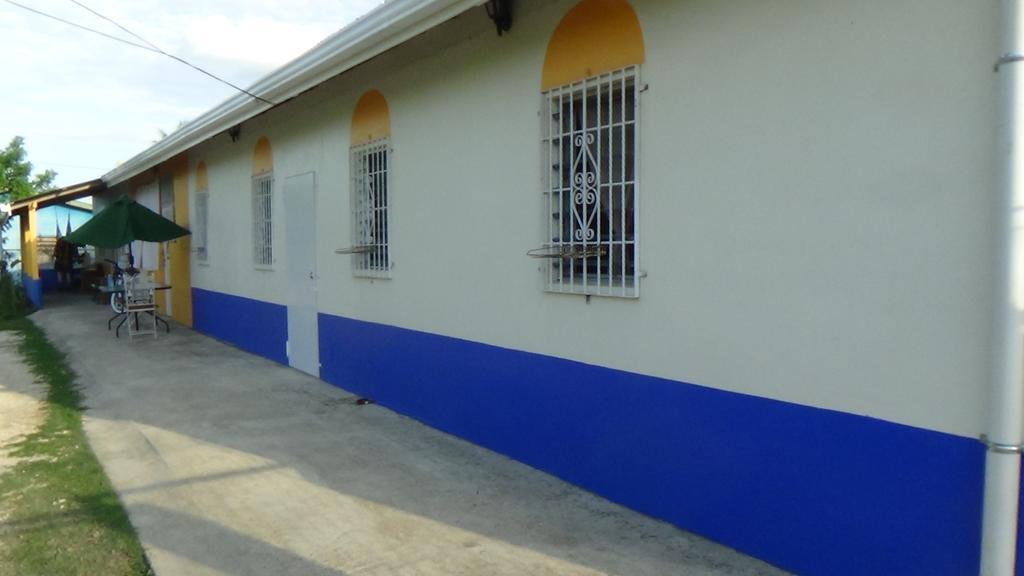 Hacienda Tropical Guest House Belmopan Buitenkant foto