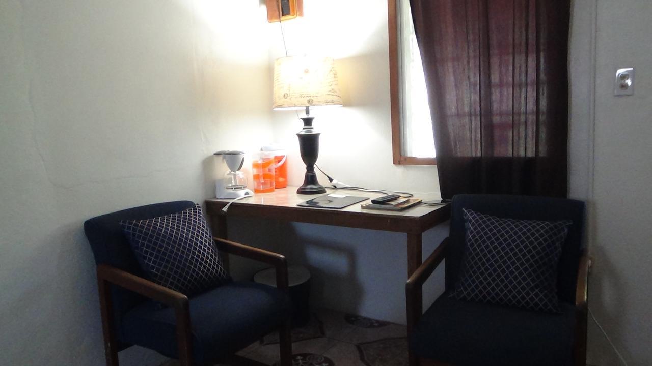 Hacienda Tropical Guest House Belmopan Buitenkant foto