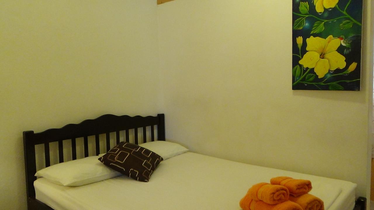 Hacienda Tropical Guest House Belmopan Buitenkant foto